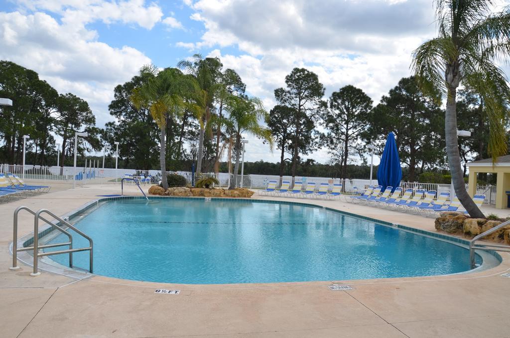 Lake Magic Cottage 1 キシミー エクステリア 写真